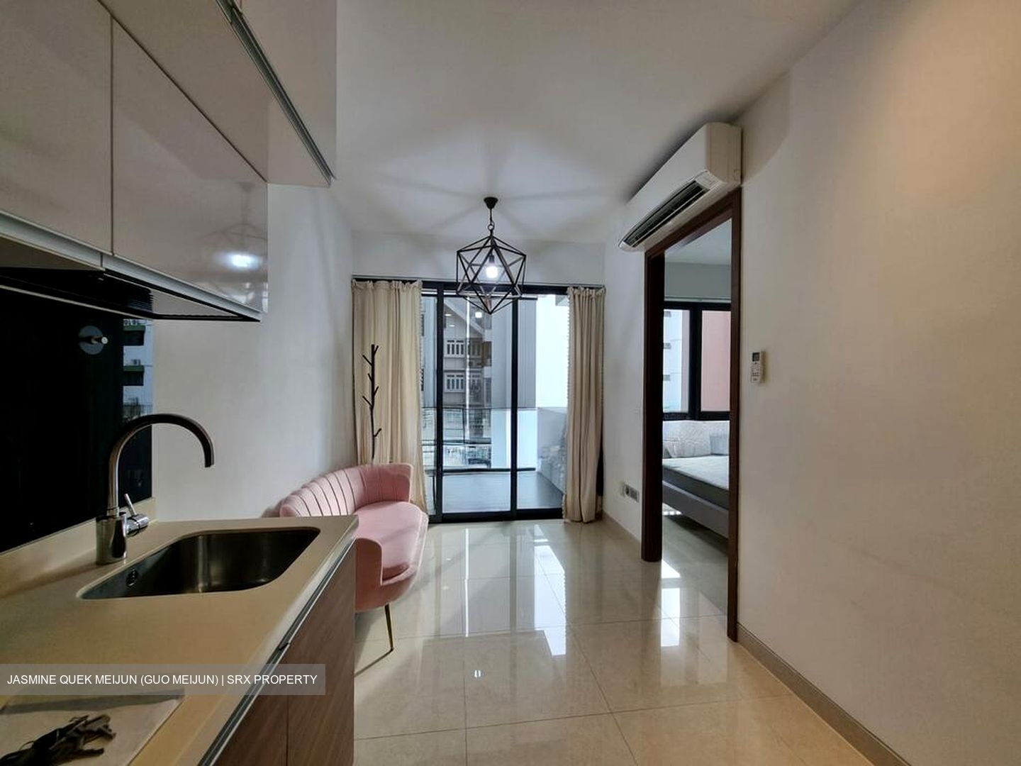 Centra Loft (D14), Apartment #495656381